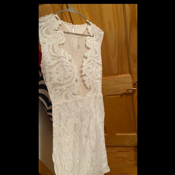 Custom made M/L/ White Sequence/ Sheer/ Condition: Worn Very Good - Picture 4 of 6